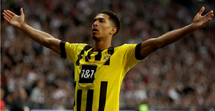 比赛中立于 比赛中立于